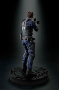 leon statue re2